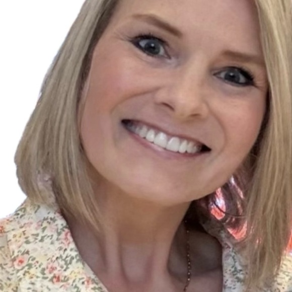 LIVE Notification Flyer 🛒🛍️ Like and Follow to JOIN the FUN🌸🛒💖 - Picture 3 of 9